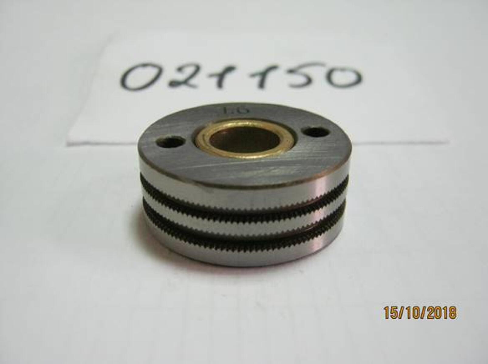 Ролик подающий под порошковую проволоку (30-10-12) 1.6/2.0 / Feed roller (1.6/2.0 flux type, 30х10х12) Ролик подающий под порошковую проволоку (30-10-12) 1.6/2.0 / Feed roller (1.6/2.0 flux type, 30х10х12)