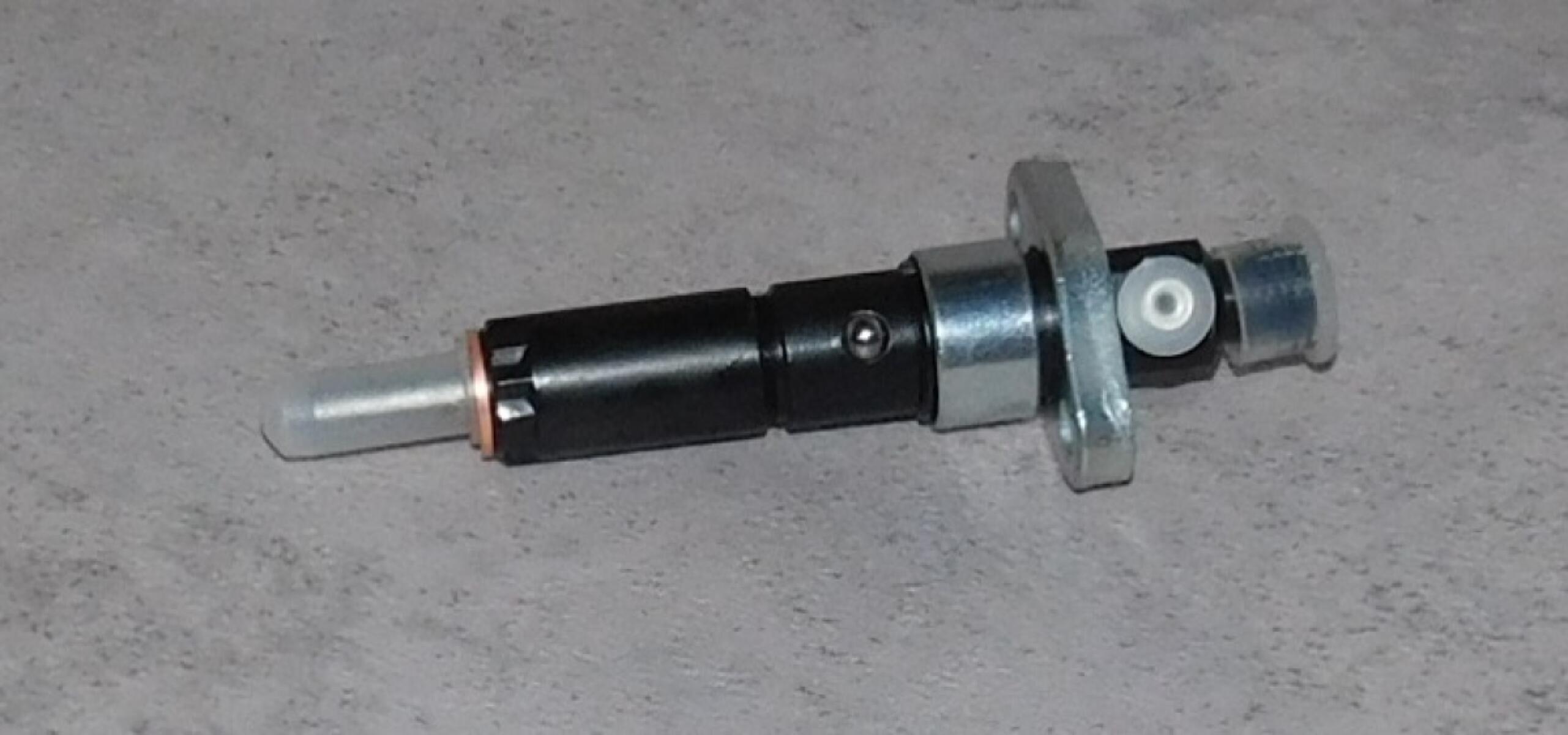 Форсунка топливная SDG 6500(..)-7500(..),CP192FE,CP195FE Cm / Fuel injector (70010-02484-00)