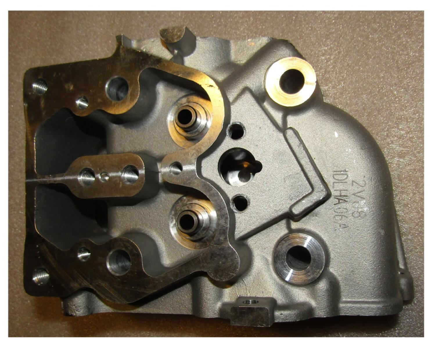 Головка блока цилиндров SDG 10000(..),R2V840X (Левая) Ws / Cylinder head (Left) ( R2V840-02100 (L)