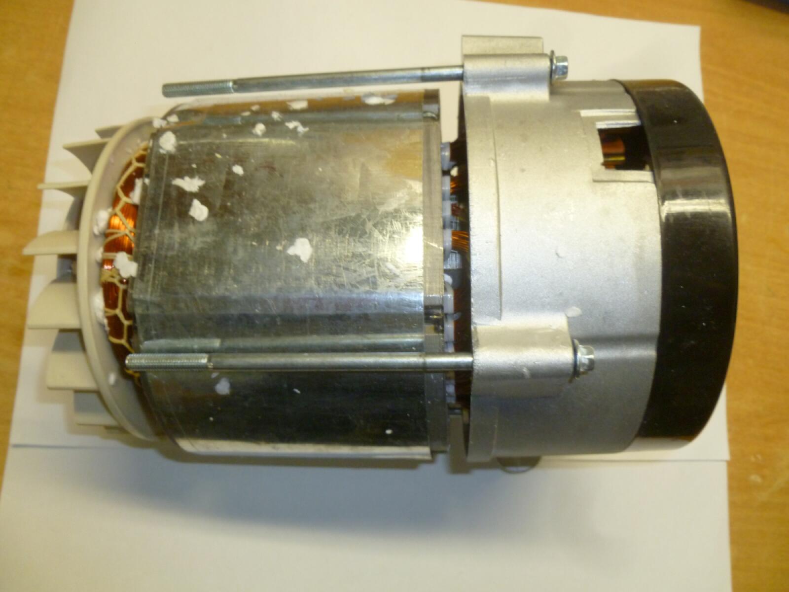 Альтернатор 230V (В сборе) SGG 2600L.E (Stator+ Rotor for 2600,154-68,69) Альтернатор 230V (В сборе) SGG 2600L.E (Stator+ Rotor for 2600,154-68,69)