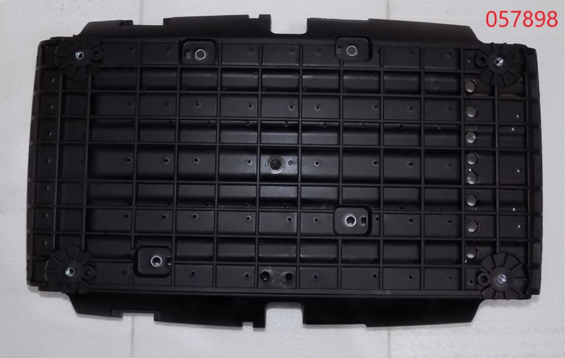 Панель кожуха пластиковая нижняя (дно) SGG 3000Si(ESi),KM165F Km / Casing panel plastic lower (bottom) (04.14.35700-350001-H1) Панель кожуха пластиковая нижняя (дно) SGG 3000Si(ESi),KM165F Km / Casing panel plastic lower (bottom) (04.14.35700-350001-H1)