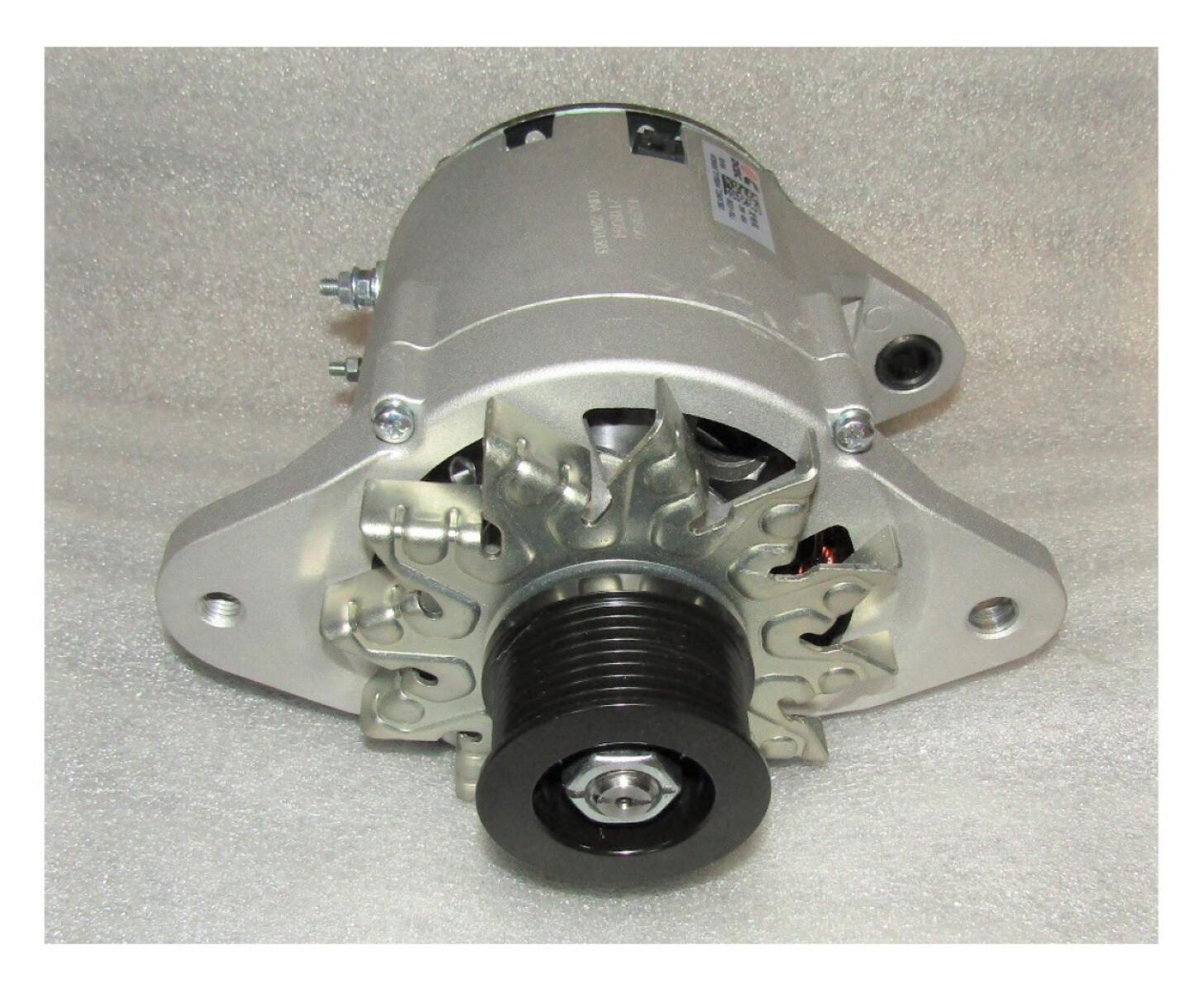 Генератор зарядный Cummins 6BTA/Charging alternator ( DCEC-FDJ 28V, 45A ) Генератор зарядный Cummins 6BTA/Charging alternator ( DCEC-FDJ 28V, 45A )