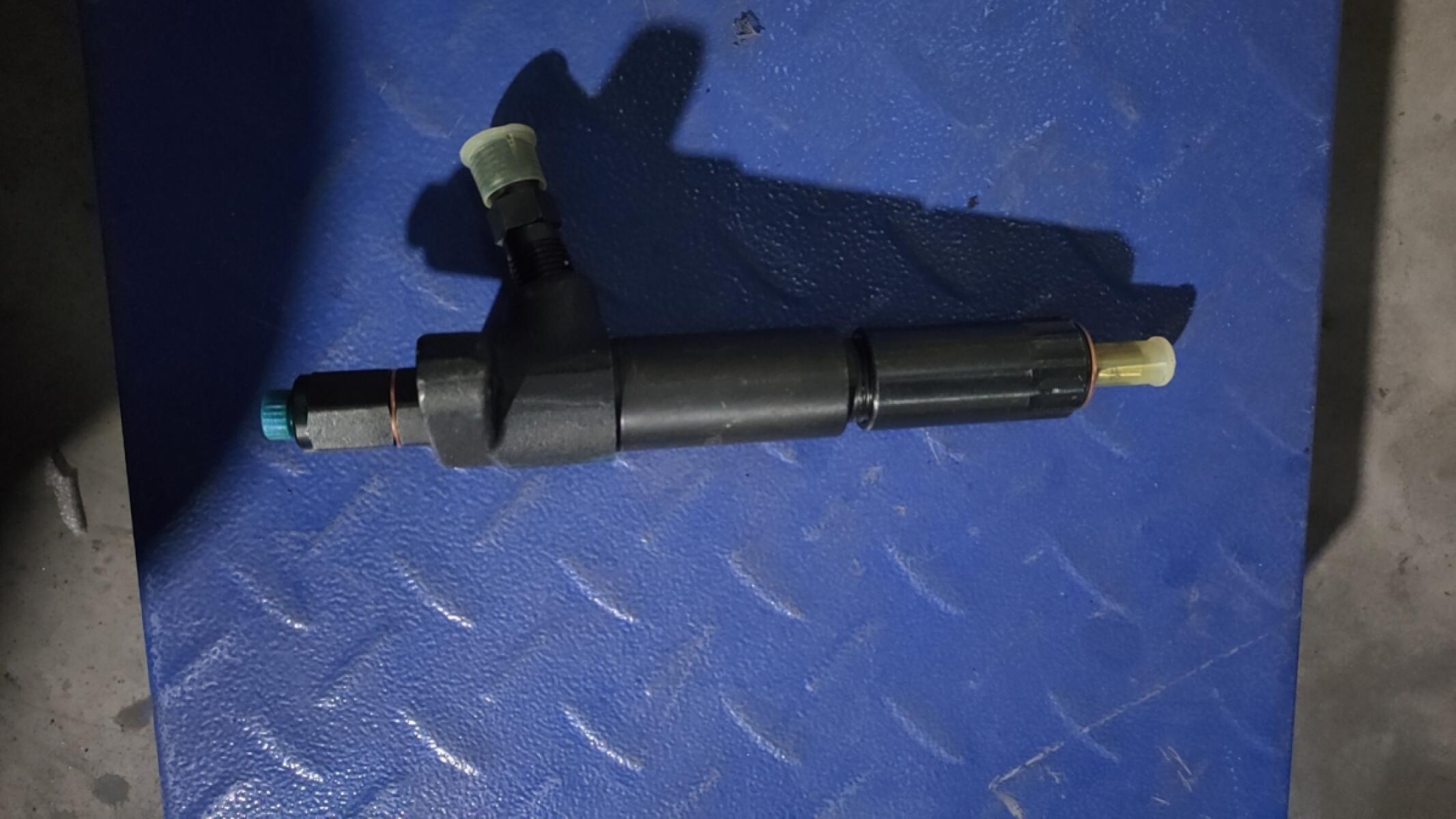 Форсунка топливная в сборе TDA-N 230 6 LTE/Fuel injector assy