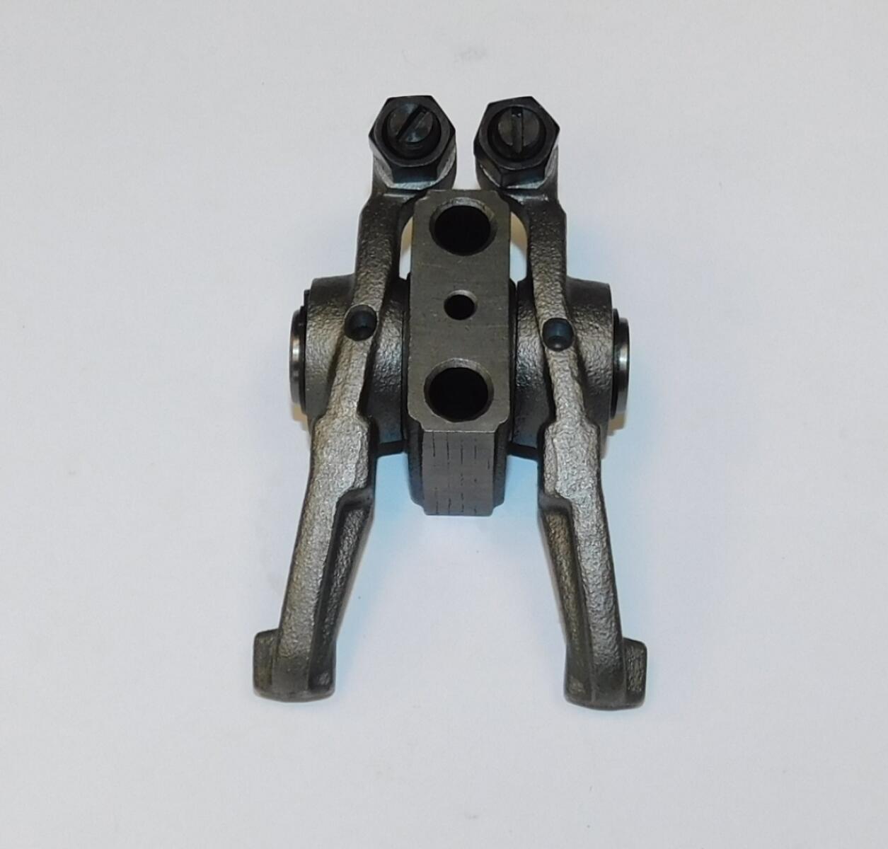 Коромысло в сборе SDG 14000(..),LT292FE / Rocker arm assy (1.02.02.07.0007) Коромысло в сборе SDG 14000(..),LT292FE / Rocker arm assy (1.02.02.07.0007)