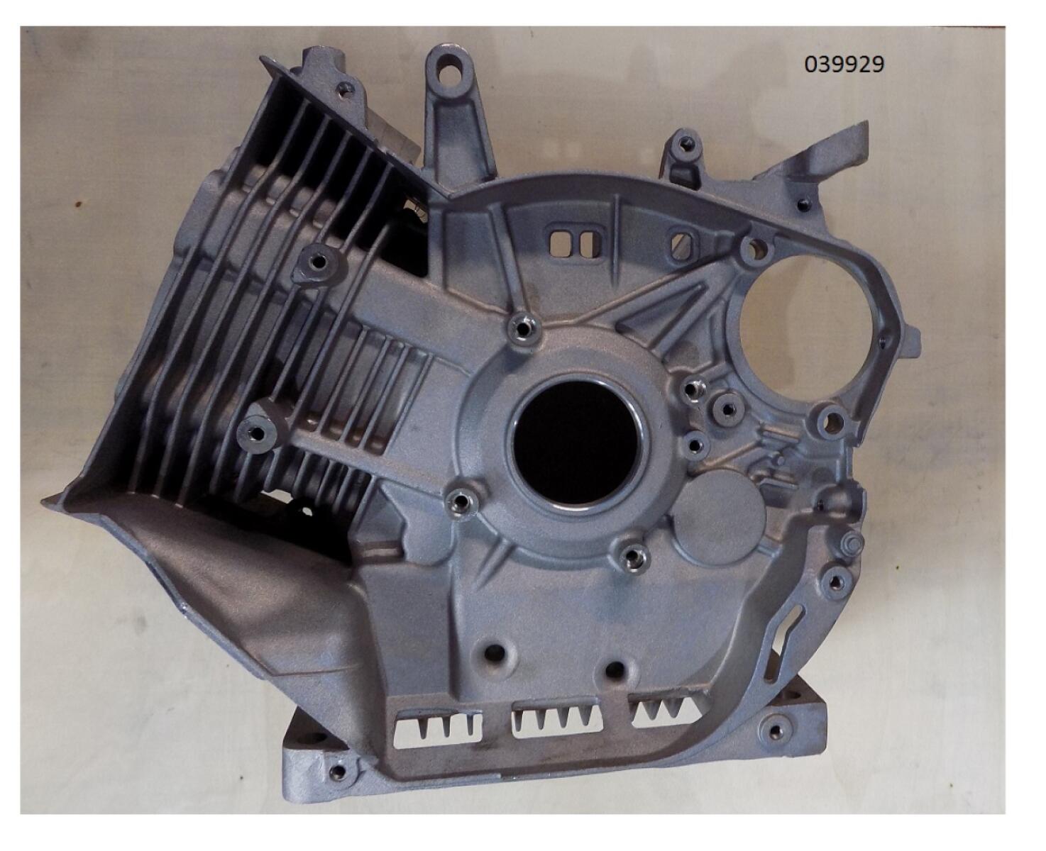 Блок цилиндра с кронштейнами крепления бака (D=92 мм) Lifan - KP 460E / Block cylinder Блок цилиндра с кронштейнами крепления бака (D=92 мм) Lifan - KP 460E / Block cylinder