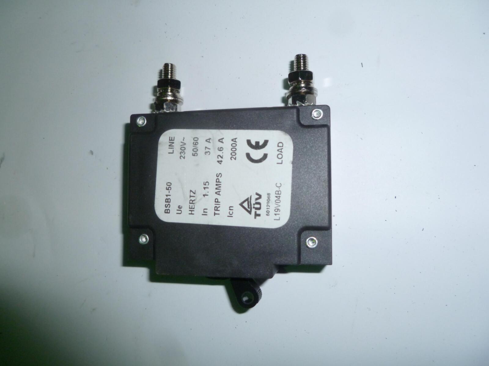 Выключатель автоматический (одинарный) 37А SGG 10000 / AC circuit breaker Выключатель автоматический (одинарный) 37А SGG 10000 / AC circuit breaker