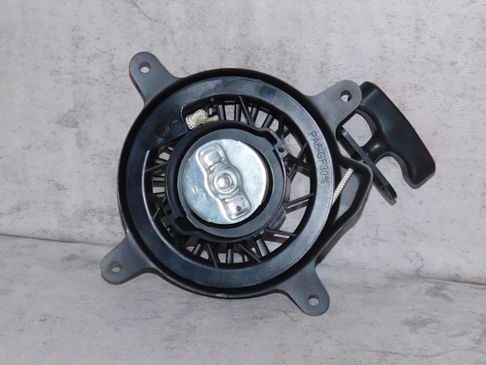 Стартер ручной в сборе SGG 6000ESi,SV320B / Recoil starter assy (20034-00121-00) Стартер ручной в сборе SGG 6000ESi,SV320B / Recoil starter assy (20034-00121-00)