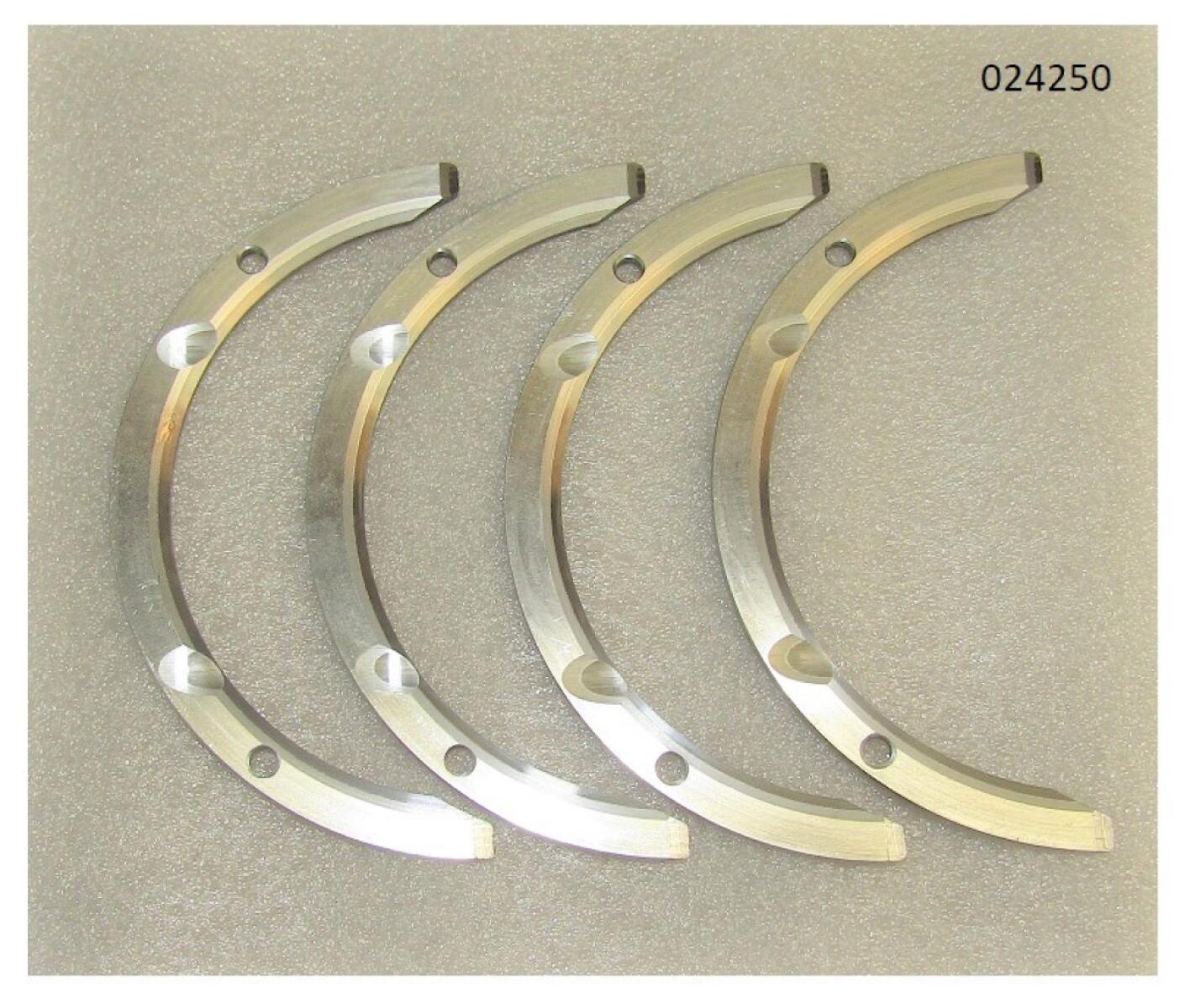Полукольца упорные вала коленчатого TDH 192 6LTE (к-т на 1 дв-ль ,из 4 шт.) /Crankshaft thrusting pi Полукольца упорные вала коленчатого TDH 192 6LTE (к-т на 1 дв-ль ,из 4 шт.) /Crankshaft thrusting pi