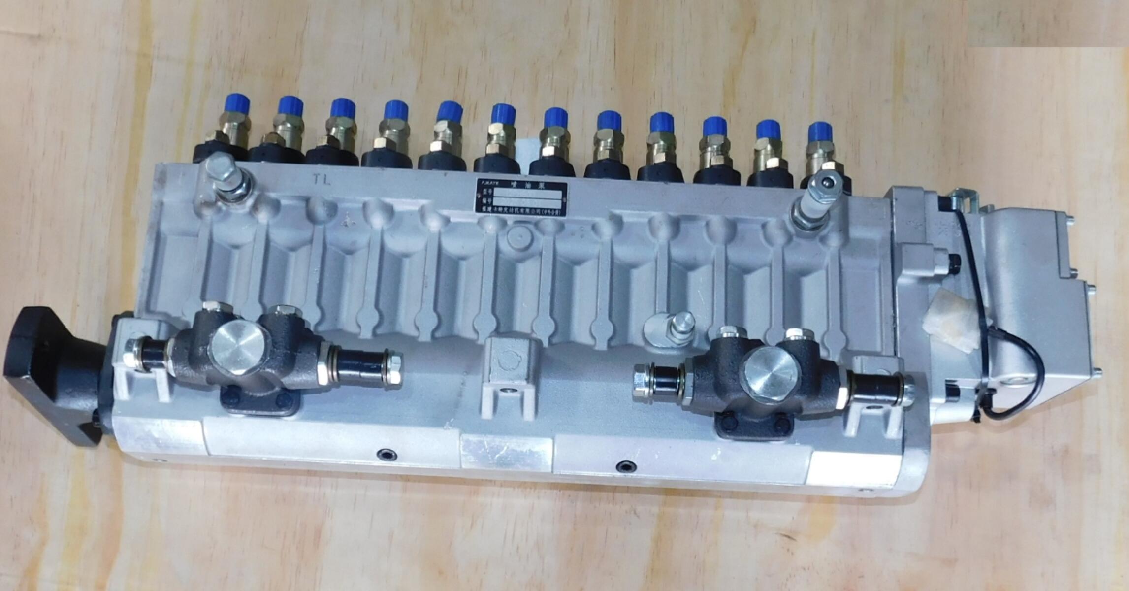 Насос топливный высокого давления (ТНВД) TDA-N 640 12VTE/Fuel injector pump assy (F/1401; 12PH800) Насос топливный высокого давления (ТНВД) TDA-N 640 12VTE/Fuel injector pump assy (F/1401; 12PH800)