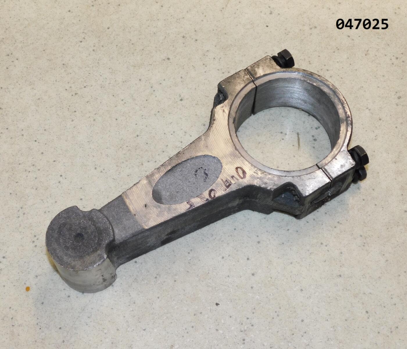 Шатун в сборе ТСС GQ 40N/Connecting rod GQ 40N, №17+№12 Шатун в сборе ТСС GQ 40N/Connecting rod GQ 40N, №17+№12