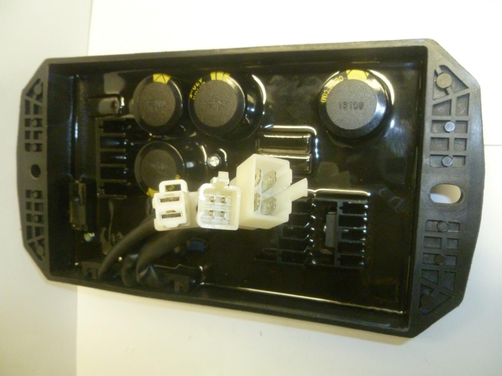Регулятор напряжения SGG 10000EH3(EH3A),12000EH3(EH3A) (400v,10 контактов) / AVR 400v (31140-BQ640-0001) Регулятор напряжения SGG 10000EH3(EH3A),12000EH3(EH3A) (400v,10 контактов) / AVR 400v (31140-BQ640-0001)