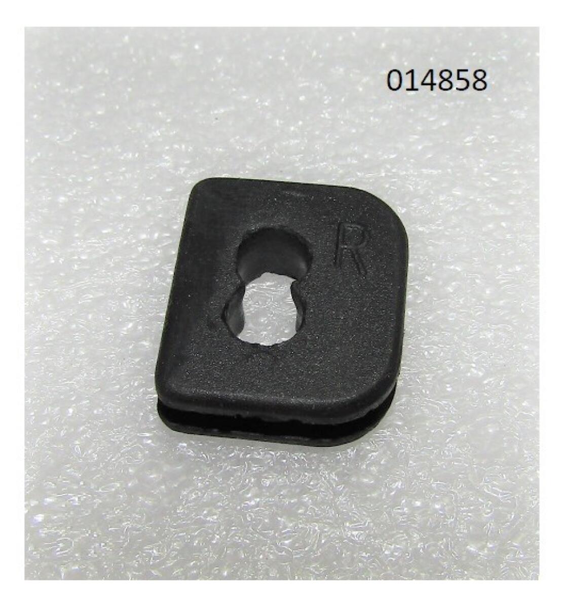 Амортизатор резиновый SGG 7500(..),SC192FD Sc / Rubber fitting block (15002-E68F-0000) Амортизатор резиновый SGG 7500(..),SC192FD Sc / Rubber fitting block (15002-E68F-0000)