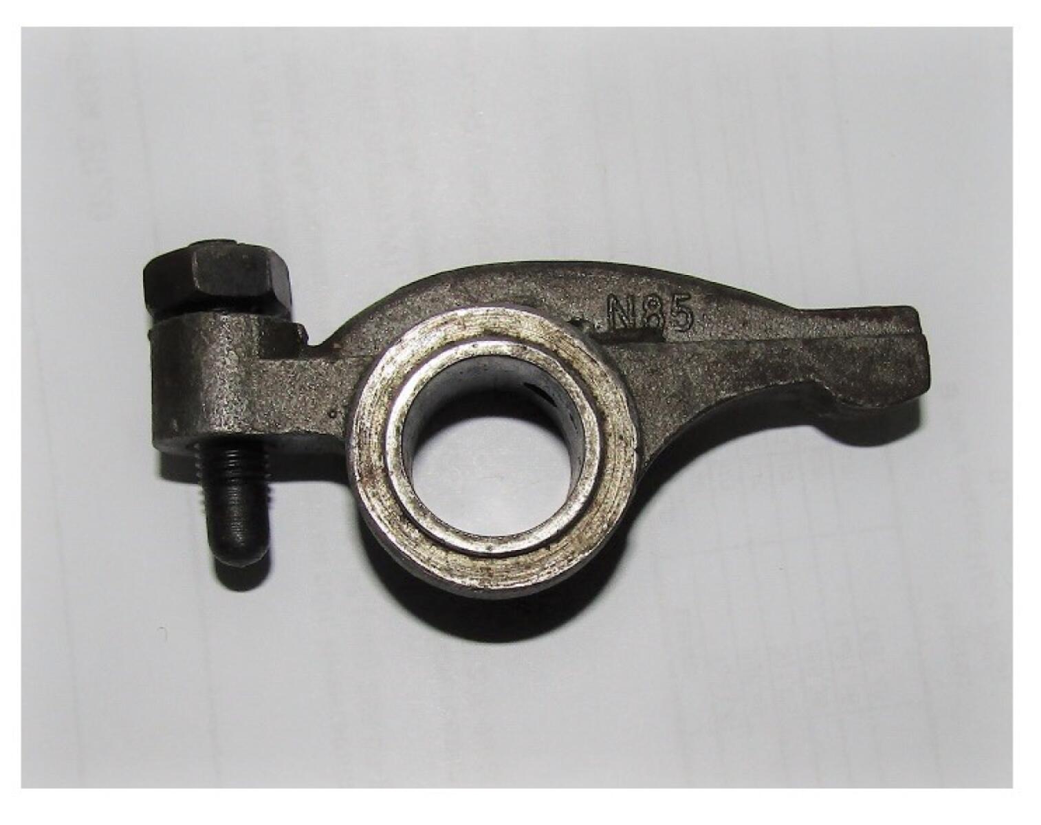 Коромысло клапана в сборе TDQ20 4L / Valve rocker arm assy Коромысло клапана в сборе TDQ20 4L / Valve rocker arm assy