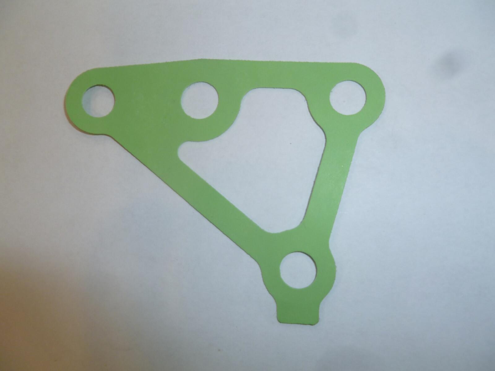 Прокладка кронштейна фильтра масла KM376AG/Gasket, oil filter bracket Прокладка кронштейна фильтра масла KM376AG/Gasket, oil filter bracket