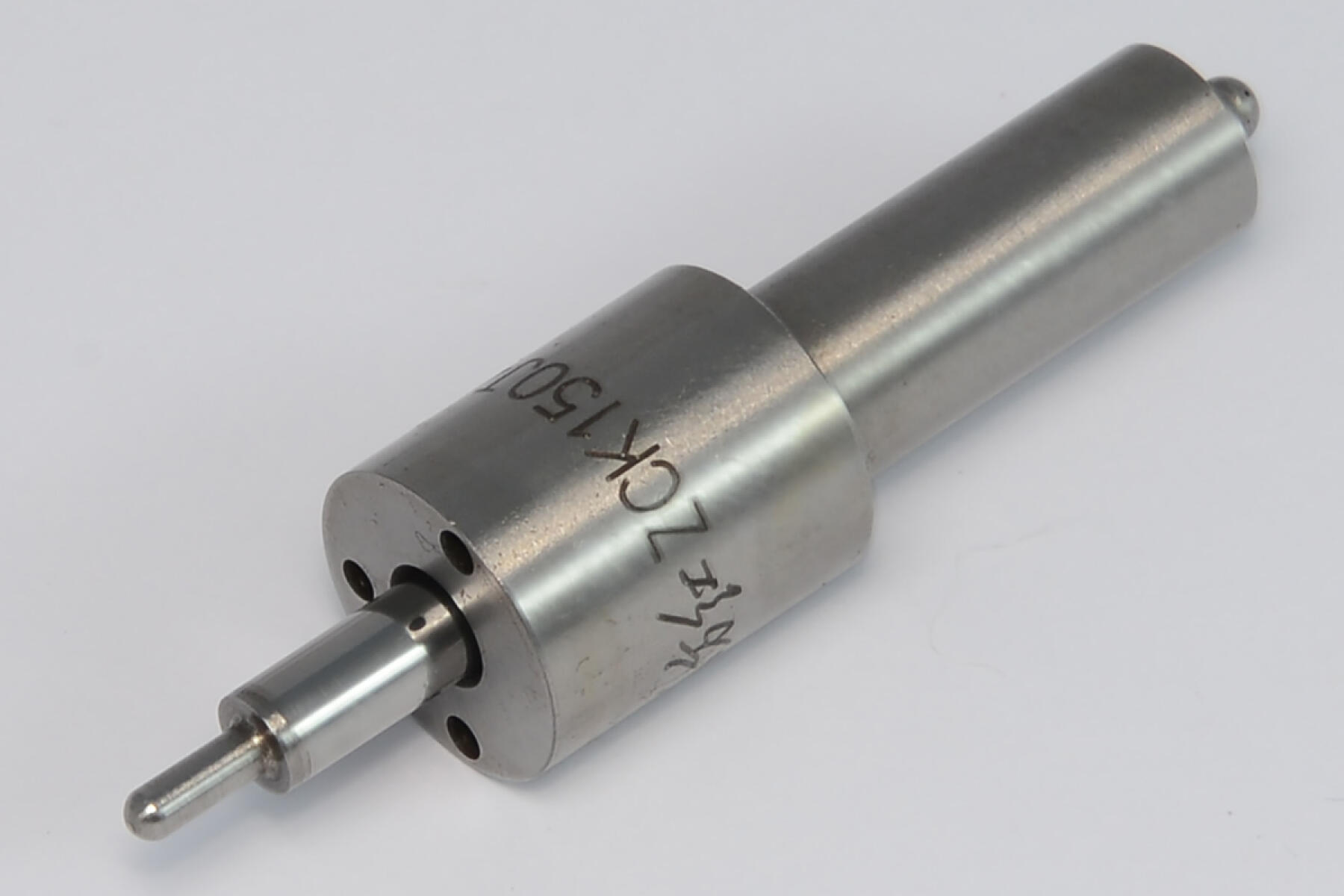 Распылитель форсунки ( L=49.5 mm) Ricardo R6105AZLDS1; TDK 110 6LT/Nozzle,ZCK 150J430 Распылитель форсунки ( L=49.5 mm) Ricardo R6105AZLDS1; TDK 110 6LT/Nozzle,ZCK 150J430