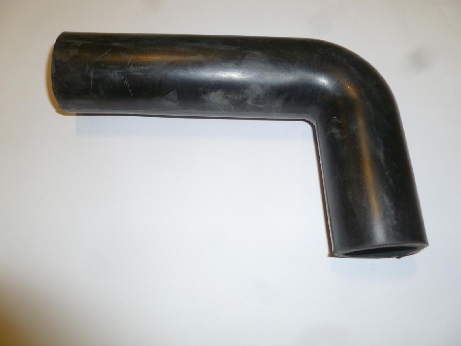 Патрубок радиатора (48х39х200х130) нижний Ricardo K4100; TDK 42,48,N 38,56,66 4LT/Rubber hose,water Патрубок радиатора (48х39х200х130) нижний Ricardo K4100; TDK 42,48,N 38,56,66 4LT/Rubber hose,water