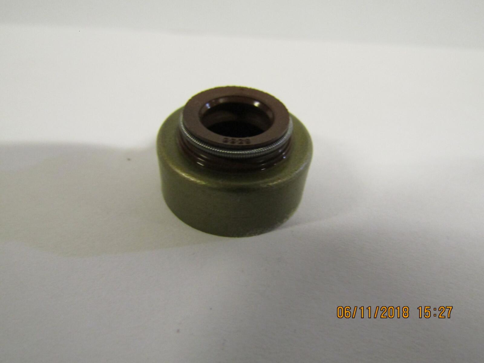 Колпачок маслосъемный 6M33/Valve Stem Seal (1000138468) Колпачок маслосъемный 6M33/Valve Stem Seal (1000138468)