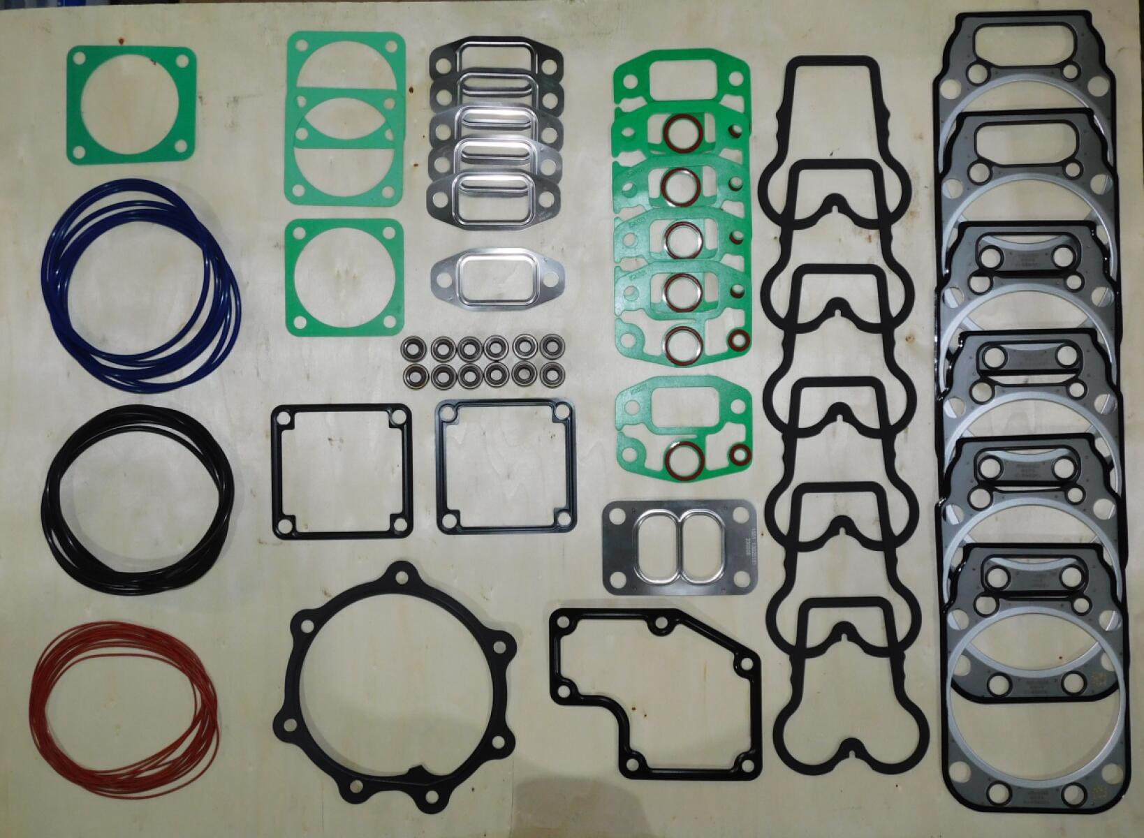 Комплект прокладок и уплотнений двигателя Baudouin 6M11/Engine seal kit Комплект прокладок и уплотнений двигателя Baudouin 6M11/Engine seal kit