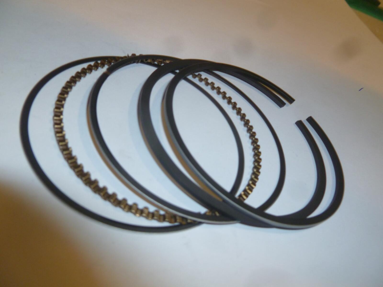 Кольца поршневые комплект (1,5х1,5х2,5мм) 170F/Piston rings assy (20084-00006-00) Кольца поршневые комплект (1,5х1,5х2,5мм) 170F/Piston rings assy (20084-00006-00)
