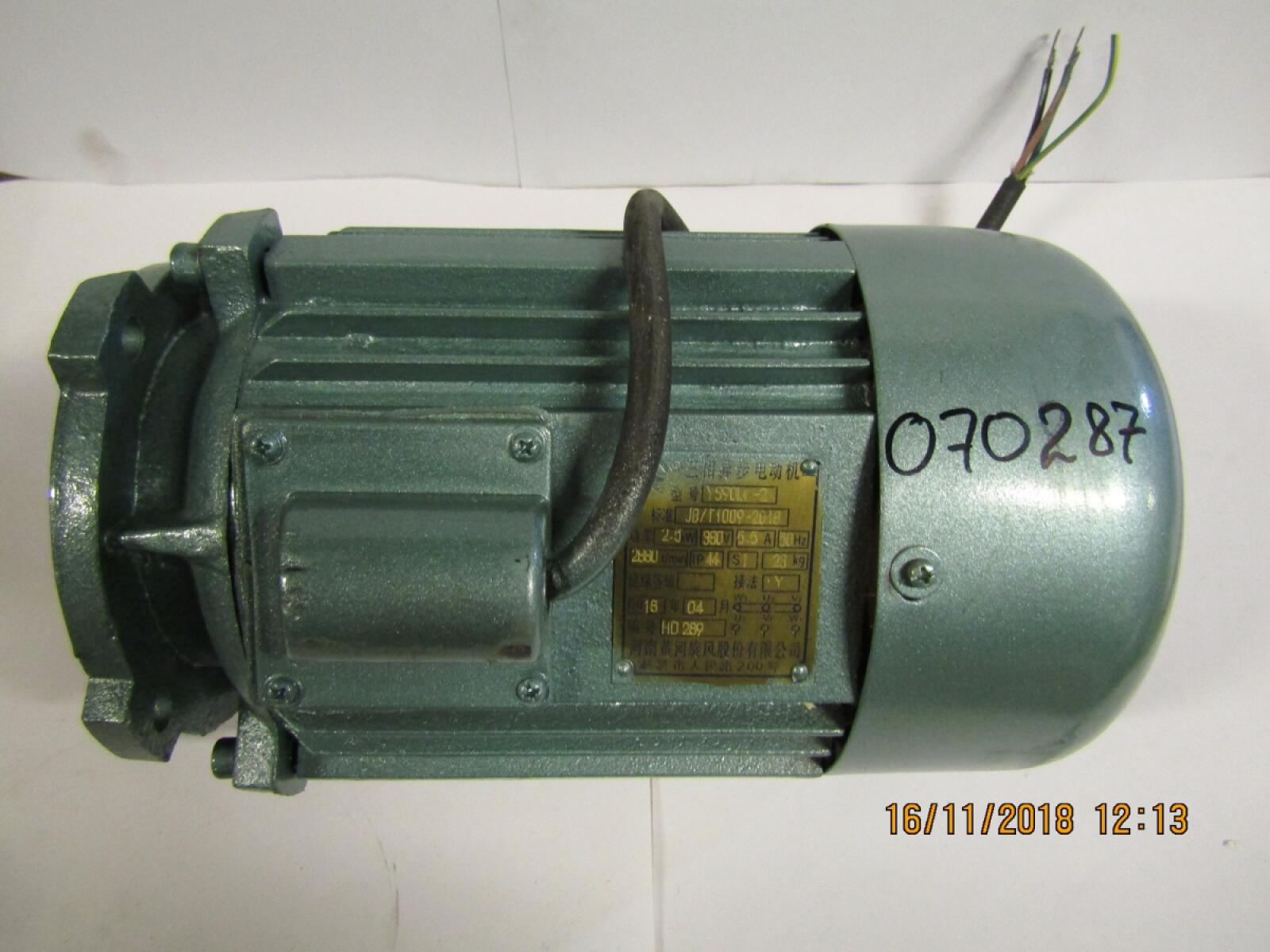 Электродвигатель HCD70A (Вал шлицевой D=25х35 мм) /Motor.JS90L-2, 2,5 kW, 380v 5,5 A Электродвигатель HCD70A (Вал шлицевой D=25х35 мм) /Motor.JS90L-2, 2,5 kW, 380v 5,5 A