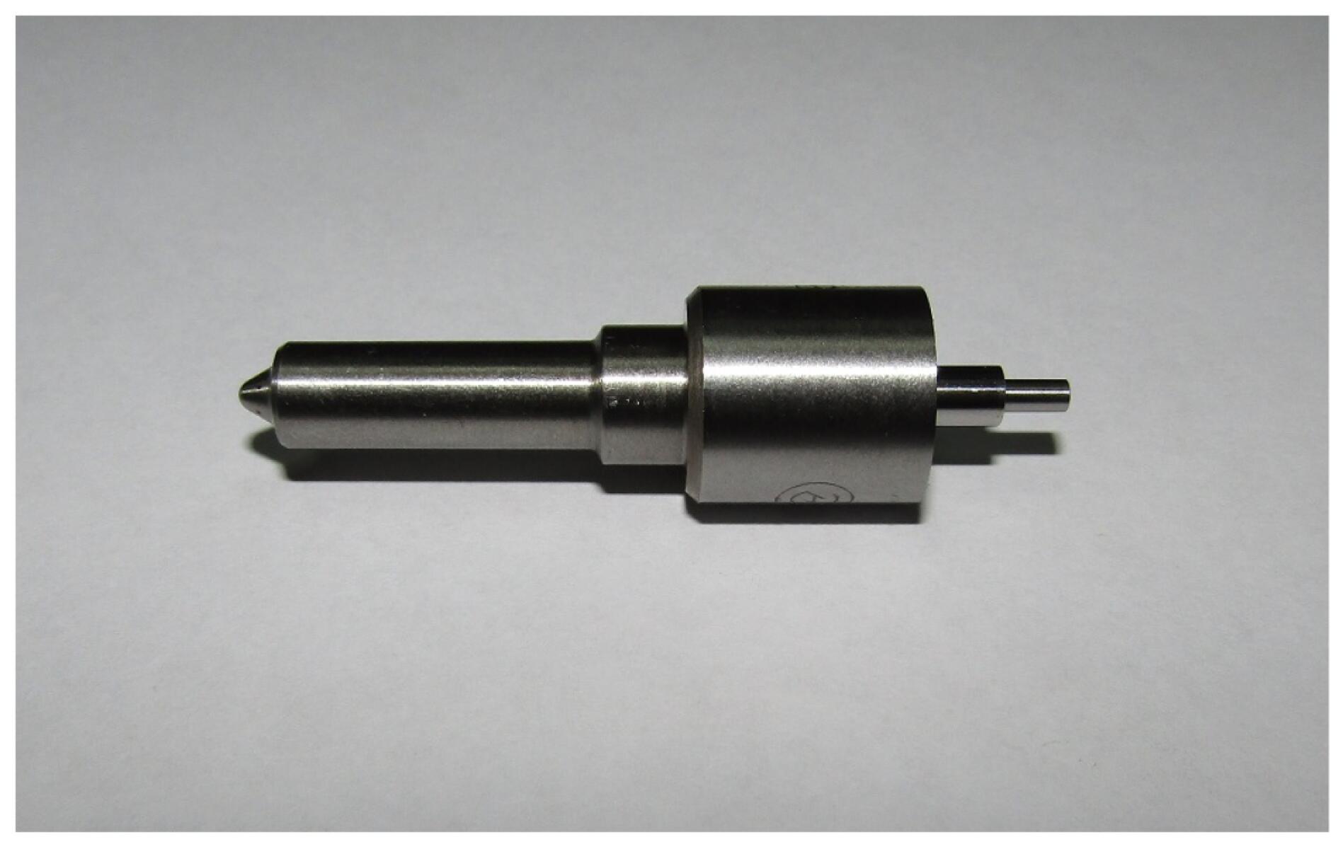 Распылитель форсунки (L=48 mm) Ricardo R6105AZLDS1 /Nozzle (R320101; DSLA 153P522 B) Распылитель форсунки (L=48 mm) Ricardo R6105AZLDS1 /Nozzle (R320101; DSLA 153P522 B)