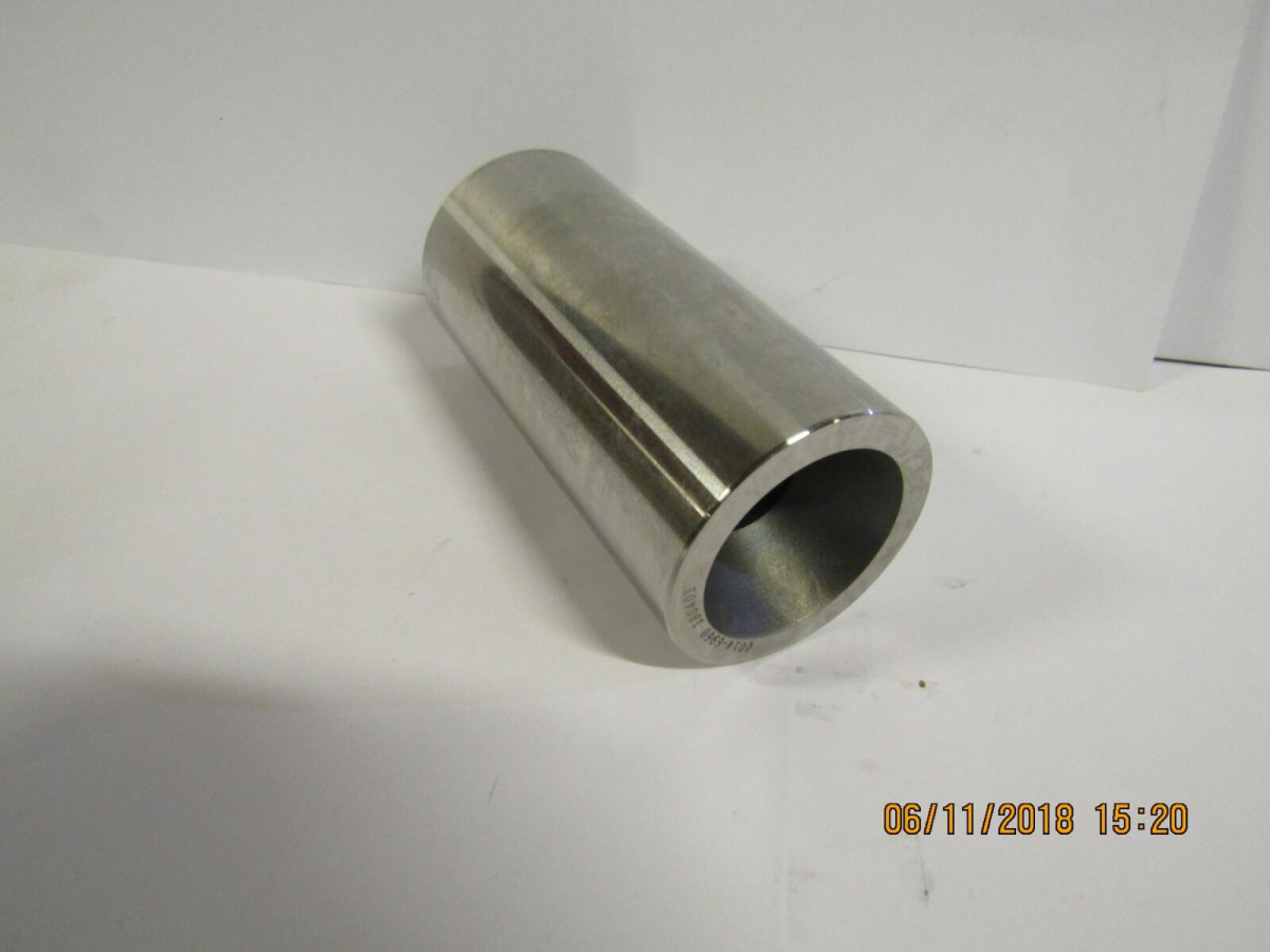 Палец поршневой 12M33 (D=60х45х125) /Piston Pin (331002000114) Палец поршневой 12M33 (D=60х45х125) /Piston Pin (331002000114)