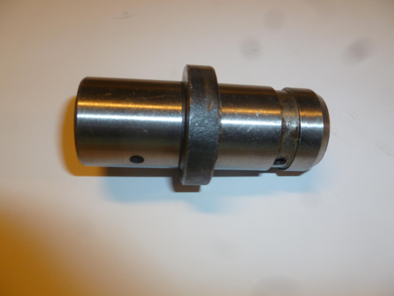 Вал промежуточной шестерни Ricardo Y495DS; TDK 26,42,48,N38,56,66 4L/Shaft, idling gear Вал промежуточной шестерни Ricardo Y495DS; TDK 26,42,48,N38,56,66 4L/Shaft, idling gear