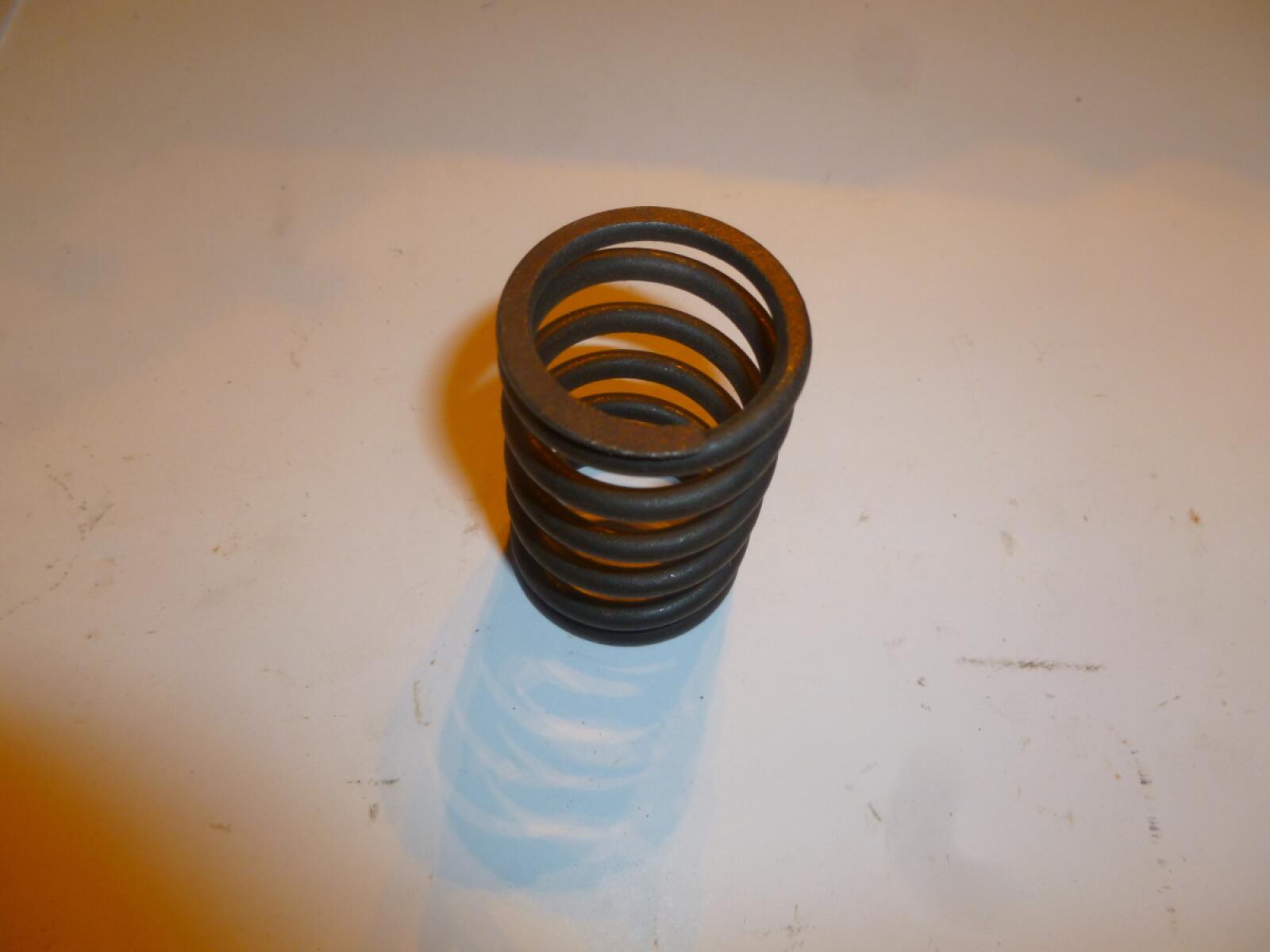 Пружина клапана внешняя TDQ 12 3L/Outer valve spring Пружина клапана внешняя TDQ 12 3L/Outer valve spring