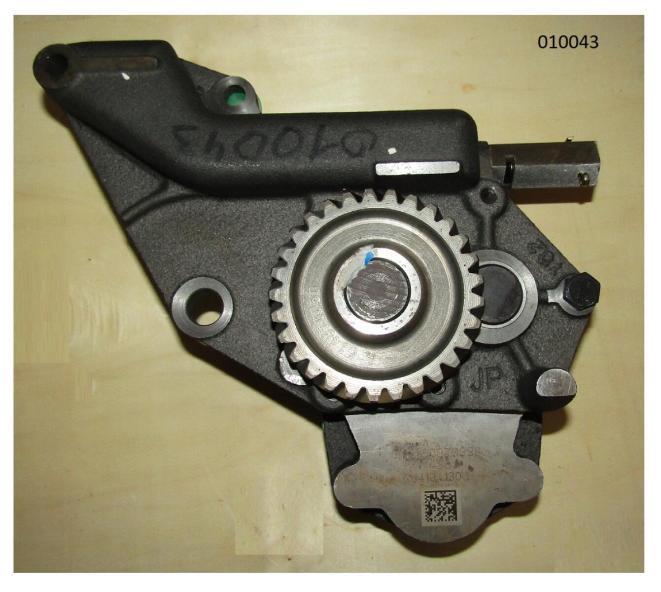 Насос масляный Ricardo R6126A-260DE; TDK 260 6LT/Oil Pump Assy Насос масляный Ricardo R6126A-260DE; TDK 260 6LT/Oil Pump Assy