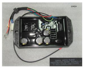 Регулятор напряжения SGG 12000EH3LA,16000EH3LA (400V,8 контактов) / AVR 400V (660150150-0001) Регулятор напряжения SGG 12000EH3LA,16000EH3LA (400V,8 контактов) / AVR 400V (660150150-0001)