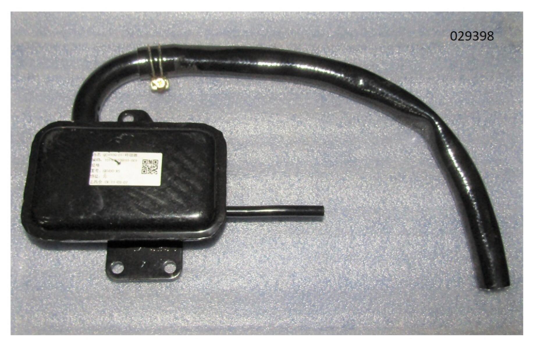 Блок вентиляции картера в сборе (сапун в сборе ) TDQ 20 4L /Ventilator assembly (2409001600000, QC49 Блок вентиляции картера в сборе (сапун в сборе ) TDQ 20 4L /Ventilator assembly (2409001600000, QC49