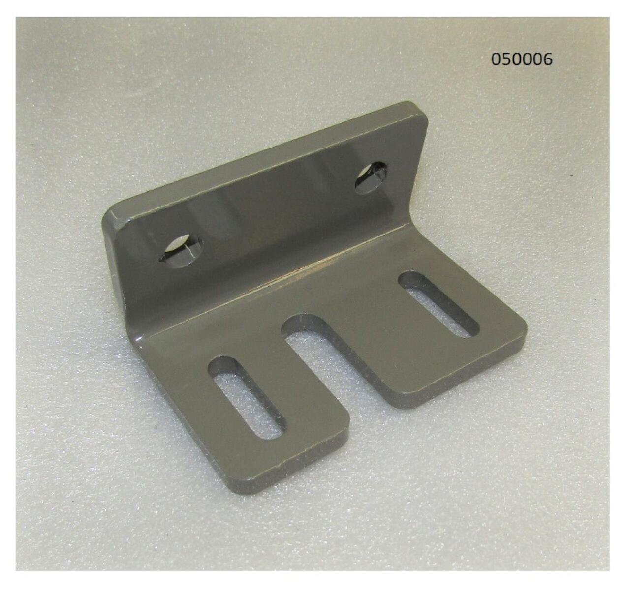 Кронштейн тросика оборотов двигателя TSS DRD2000H/Bracket,throttle cable, CNMG36-A009 Кронштейн тросика оборотов двигателя TSS DRD2000H/Bracket,throttle cable, CNMG36-A009