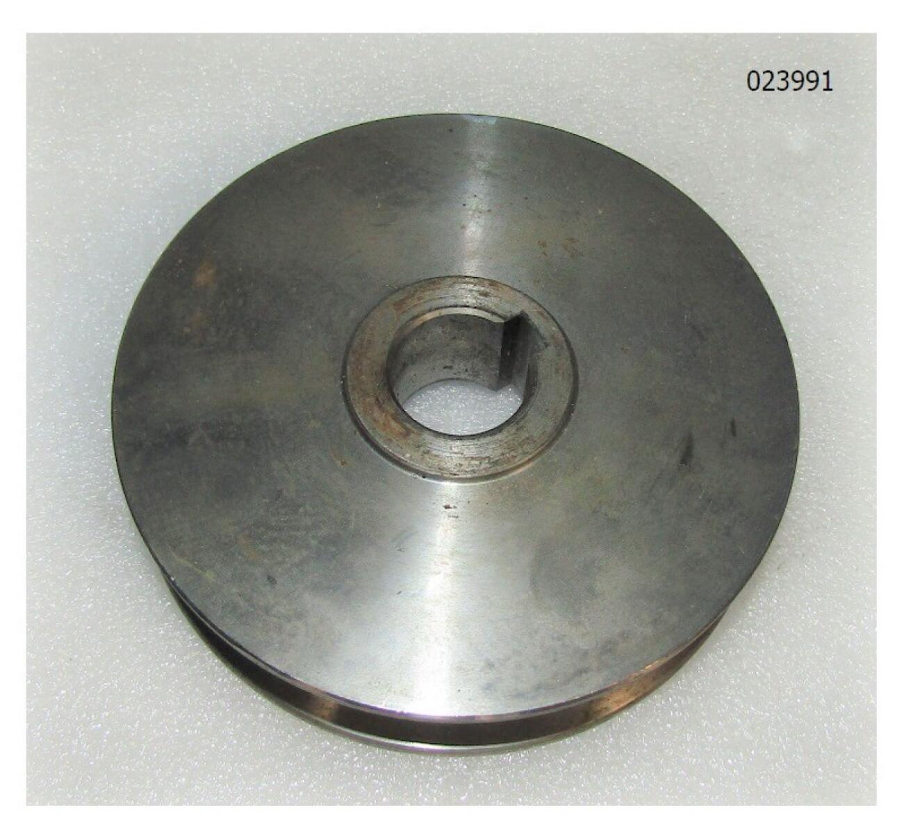 Шкив (24х120х26х1B) вала вибратора TSS-WP330YH/Pulley, driven TSS-WP330YH, №58 (CNP330AY003-58) Шкив (24х120х26х1B) вала вибратора TSS-WP330YH/Pulley, driven TSS-WP330YH, №58 (CNP330AY003-58)